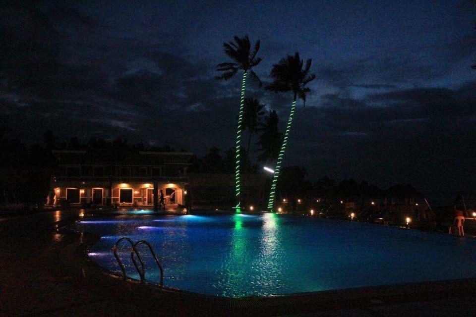 Lagoon Beach Resort Gitagun Eksteriør billede