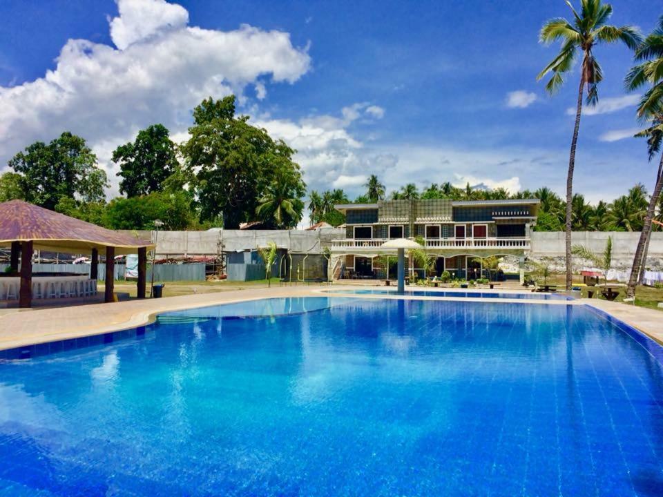 Lagoon Beach Resort Gitagun Eksteriør billede